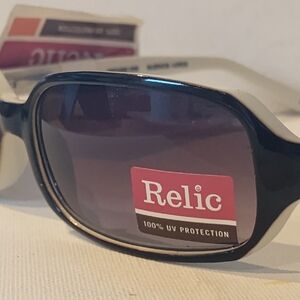 New Vintage Relic Black/White Unisex  Sunglasses. NOS